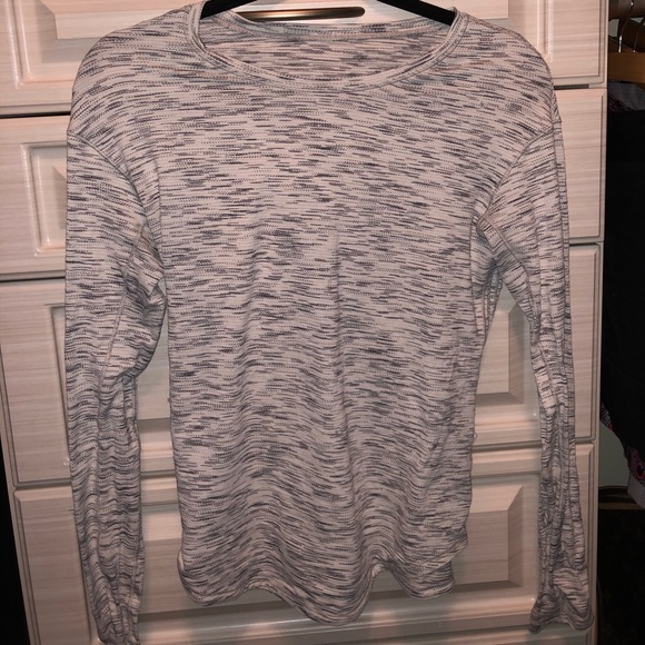 Lululemon long sleeve - Picture 1 of 4